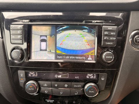 Nissan Qashqai 1.5 Qashqai N-Vision dCi 5dr 14
