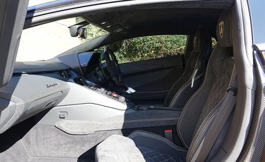 Lamborghini Aventador S 17