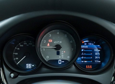 Porsche Macan GTS 17