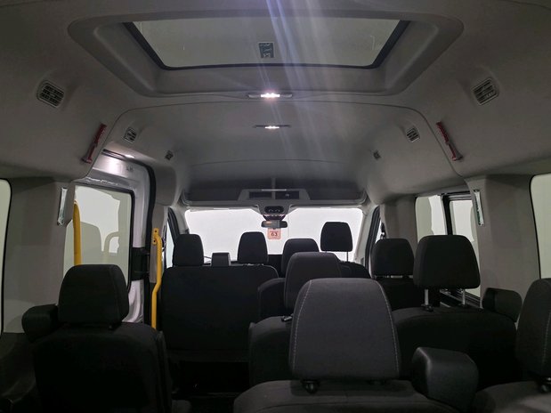 Ford Transit Transit 410 2.0L 130PS H2 14 Seater Trend 13