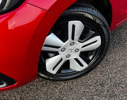 Honda Jazz 1.5 Jazz EX i-MMD CVT 5dr 3