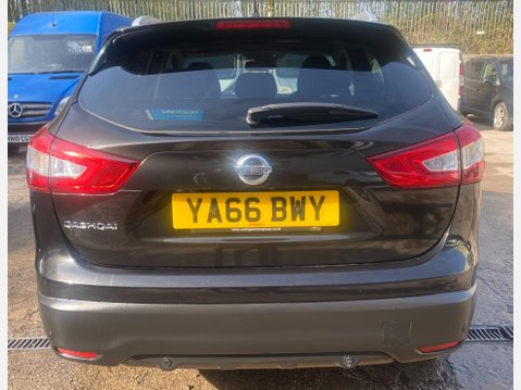 Nissan Qashqai 1.6 dCi Tekna SUV 5dr Diesel Manual 2WD Euro 6 (s/s) (130 ps) 9