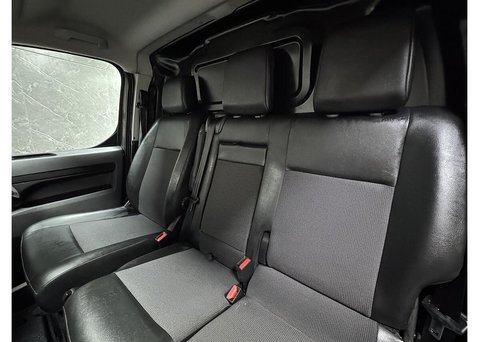 Vauxhall Vivaro 1.5 Turbo D 2900 Sportive Panel Van 5dr Diesel Manual L2 H1 Euro 6 (s/s) (1 45