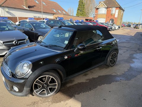 Mini Convertible 2.0 Cooper D Auto Euro 5 2dr 2