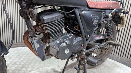 WK Bikes Scrambler 2023 ONLY 6K RUNNING PROJECT BIKE SPARES OR REPAIR 125CC 22