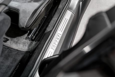 Ferrari 12Cilindri COUPE. HISTORIC PAINTWORK. PASSENGER DISPLAY. LIFT. PANO ROOF. CARBON INT. 68