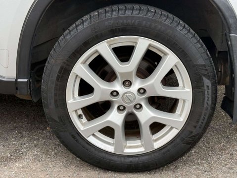 Nissan X-Trail 2.0 dCi Tekna Auto 4WD Euro 5 5dr (AVM) 44