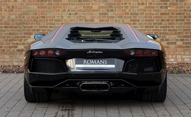 Lamborghini Aventador LP 700-4 Pirelli Edition 13
