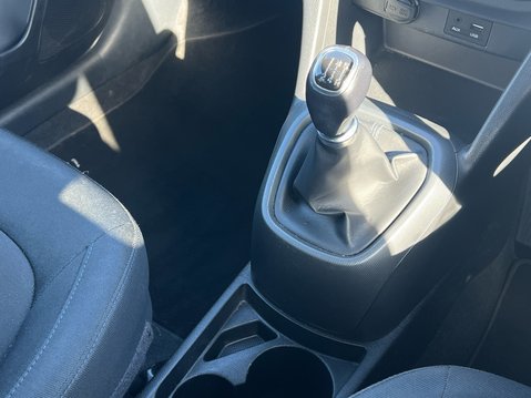 Hyundai i10 GO SE 29