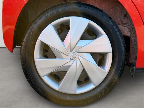 Toyota Aygo 1.0 VVT-i X-Play 5dr x-shift 11