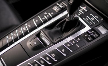 Porsche Macan GTS 16