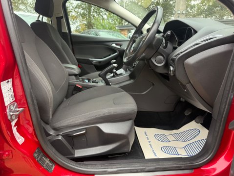 Ford Focus 1.0T EcoBoost Titanium Hatchback 5dr Petrol Manual Euro 5 (s/s) (125 ps) 36