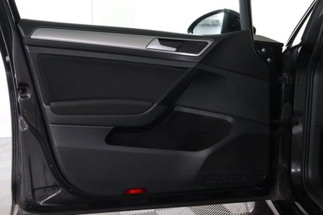 Volkswagen Golf S TDI 41