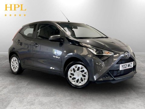 Toyota Aygo 1.0 VVT-i x-play Hatchback 5dr Petrol Manual Euro 6 (s/s) (71 ps) 1