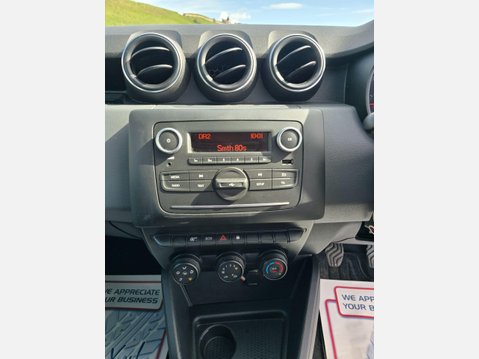 Dacia Duster 1.0 TCe Essential Euro 6 (s/s) 5dr 38