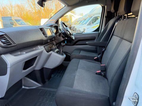 Vauxhall Vivaro 1.5 Turbo D 2900 Dynamic L2 H1 Euro 6 (s/s) 6dr 11