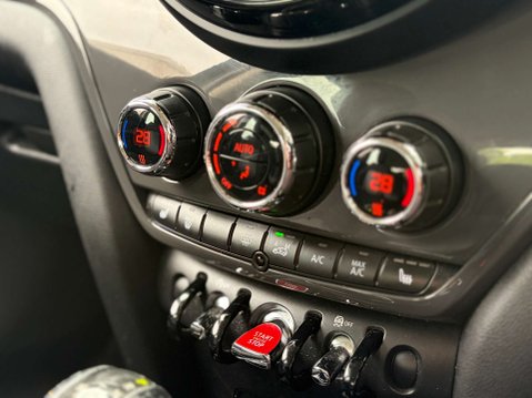 Mini Countryman 1.5 Countryman Cooper Auto 5dr 37