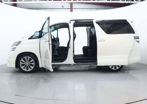 Toyota Vellfire 2.4 PETROL AUTO 5dr 57