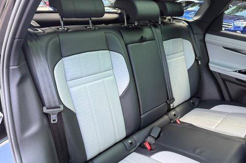 Land Rover Range Rover Evoque R-DYNAMIC HSE MHEV - 240 BHP - FULL SERVICE HISTORY - ADAPTIVE CRUISE 18