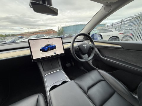 Tesla Model Y (Dual Motor) Long Range SUV 5dr Electric Auto 4WDE (384 bhp) 31