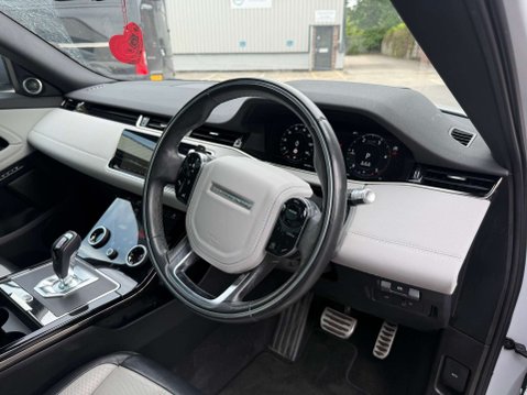 Land Rover Range Rover Evoque 2.0 Range Rover Evoque First Edition D Auto 4WD 5dr 31