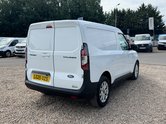 Ford Transit Courier Petrol SWB L1H1 Low Roof Limited Air Con Alloys Nav Sensors EURO 6 6