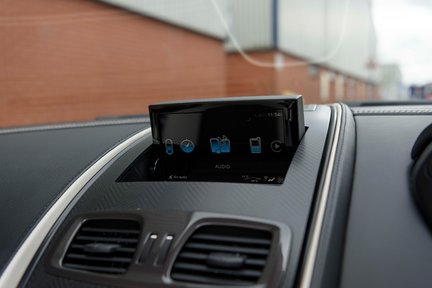 Aston Martin Vanquish Zagato Volante 32