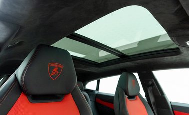 Lamborghini Urus 11