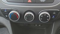 Hyundai i10 1.2 SE Hatchback 5dr Petrol Auto Euro 6 (87 ps) 26