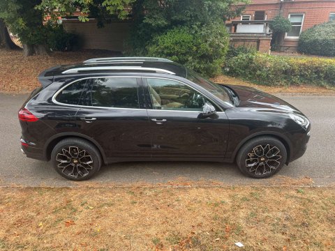 Porsche Cayenne 3.0 Cayenne V6 D Tiptronic S 4WD 5dr 5