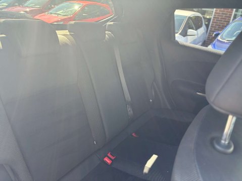 Nissan Juke 1.2 DIG-T N-Connecta SUV 5dr Petrol Manual Euro 6 (s/s) (115 ps) 13
