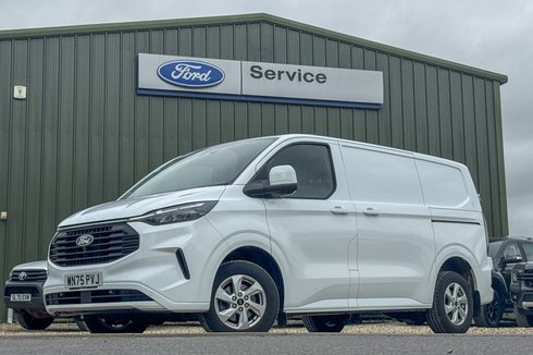 Ford Transit Custom SWB L1H1 Low Roof Limited 320 Air Con Alloys Sensors EURO 6