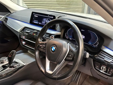BMW 5 Series 2.0 530e 12kWh SE Auto Euro 6 (s/s) 4dr (17in Alloy) 7