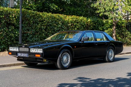 Aston Martin Lagonda Series IV 1