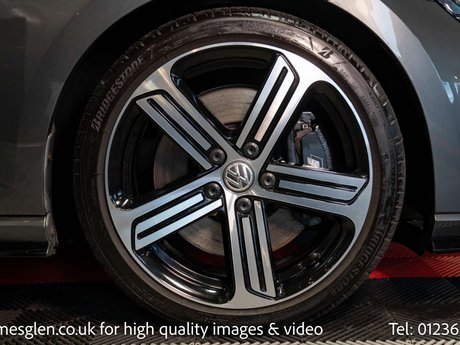 Volkswagen Golf 2.0 Golf R TSi Semi-Auto 4WD 5dr 25