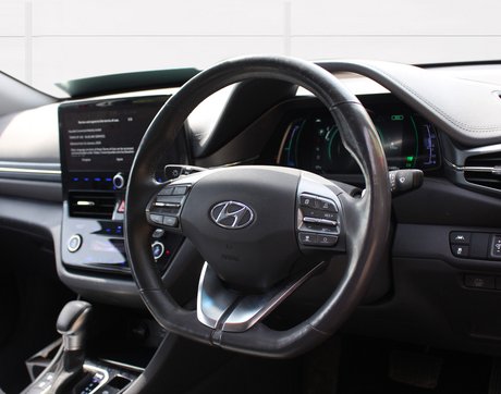 Hyundai IONIQ PREMIUM MHEV 7