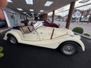 Morgan Plus Four PLUS 4 17