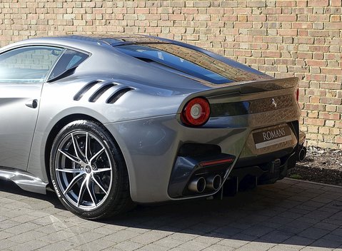 Ferrari F12 TDF 14