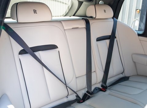 Rolls-Royce Cullinan 13