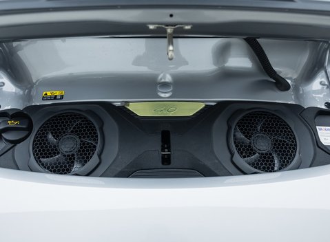 Porsche 911 GT3 TOURING (992) 30