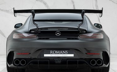 Mercedes-Benz Amg GT GT Black Series 5