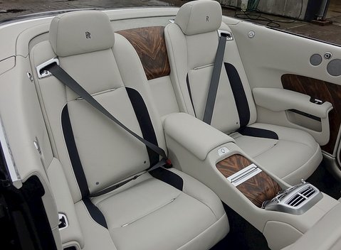 Rolls-Royce Dawn 13
