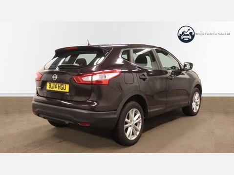 Nissan Qashqai 1.2 DIG-T Acenta 2WD Euro 5 (s/s) 5dr 5