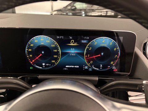 Mercedes-Benz GLA 2.0 GLA35 AMG (Premium) 8G-DCT 4MATIC Euro 6 (s/s) 5dr 10