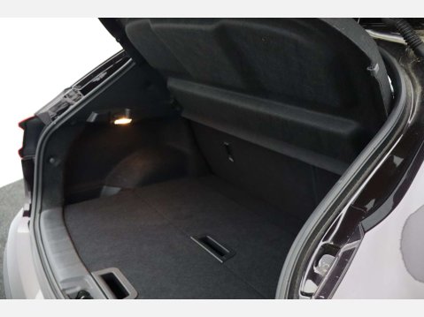 Nissan Qashqai 1.3 Qashqai N-Connecta DiG-T 5dr 46