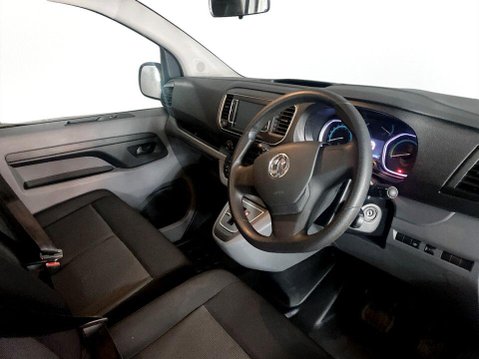Vauxhall Vivaro Life 50kWh Combi MPV 5dr Electric Auto LWB (9 Seat, 11kW Charger) (136 ps) Elect 12