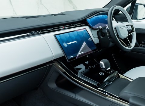 Land Rover Range Rover Sport P400 Autobiography 17