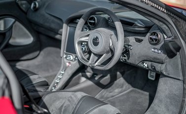 McLaren 720S Performance 11