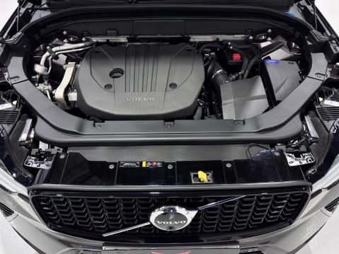 Volvo XC60 B5 ULTIMATE AWD MHEV 14
