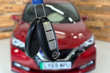 Nissan LEAF 62kWh e+ Tekna Hatchback 5dr Electric Auto (217 ps) 11